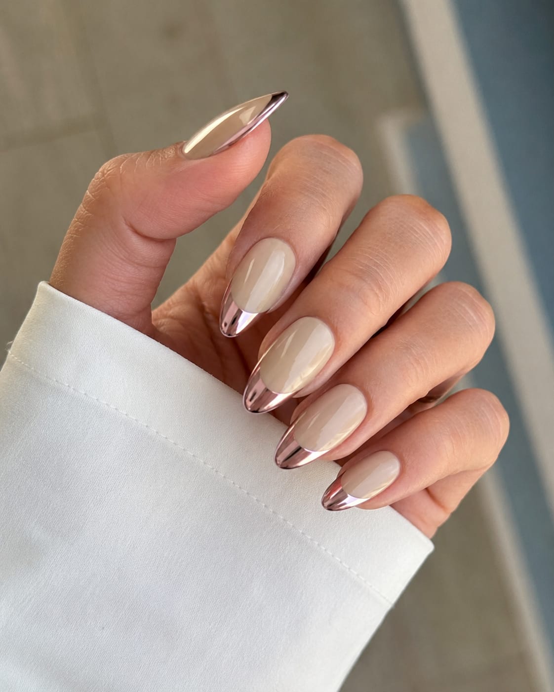 Rose Chrome French – Medium Almond