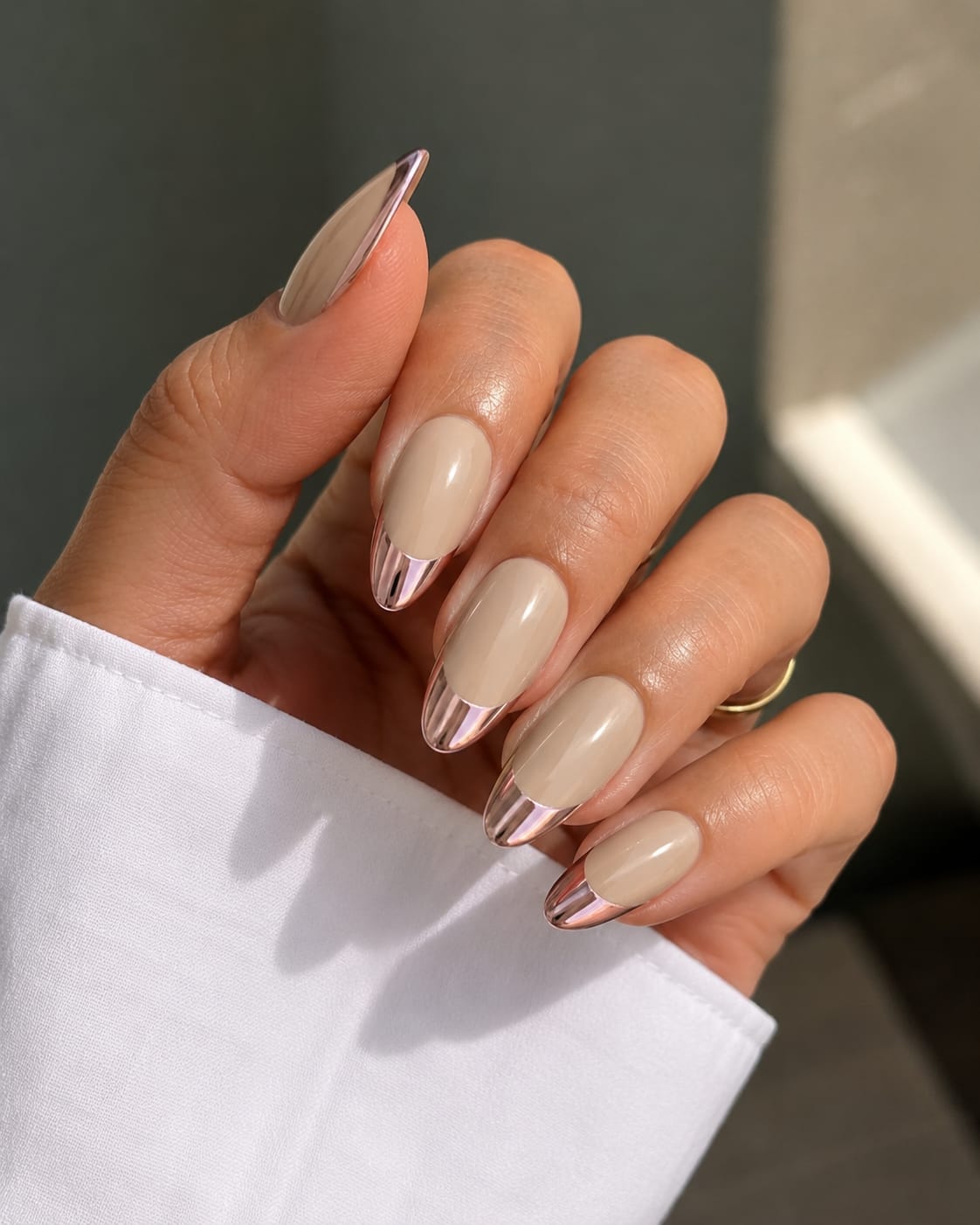 Rose Chrome French – Medium Almond